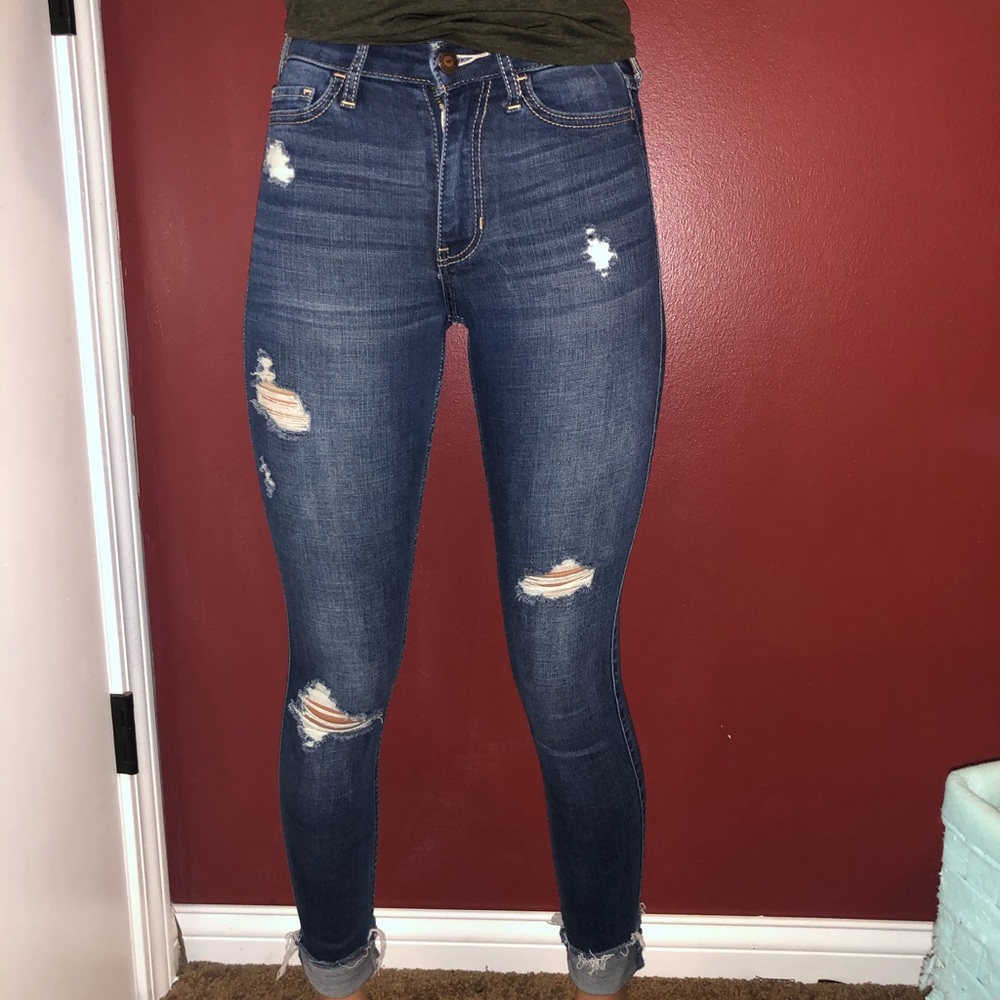 Dark wash Hollister jeans